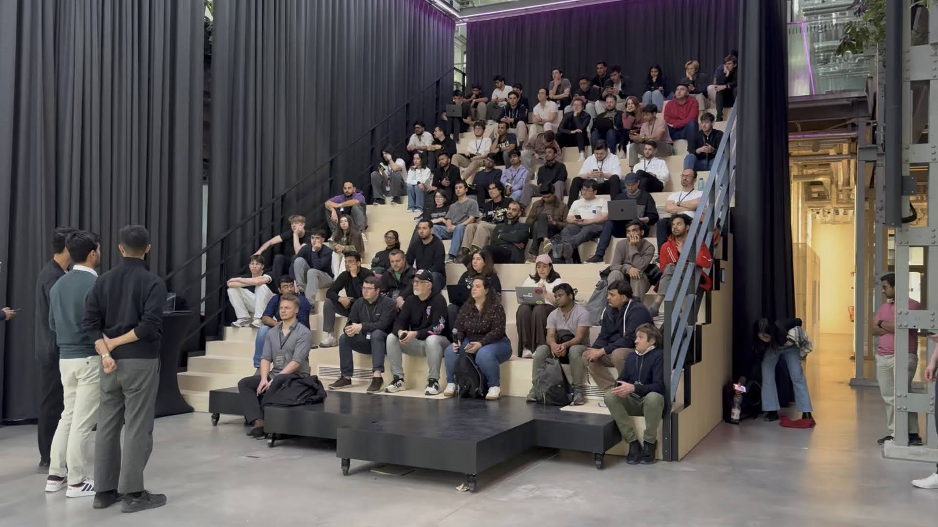 Publikum bei einem CREATORS KI-Event in Stuttgart