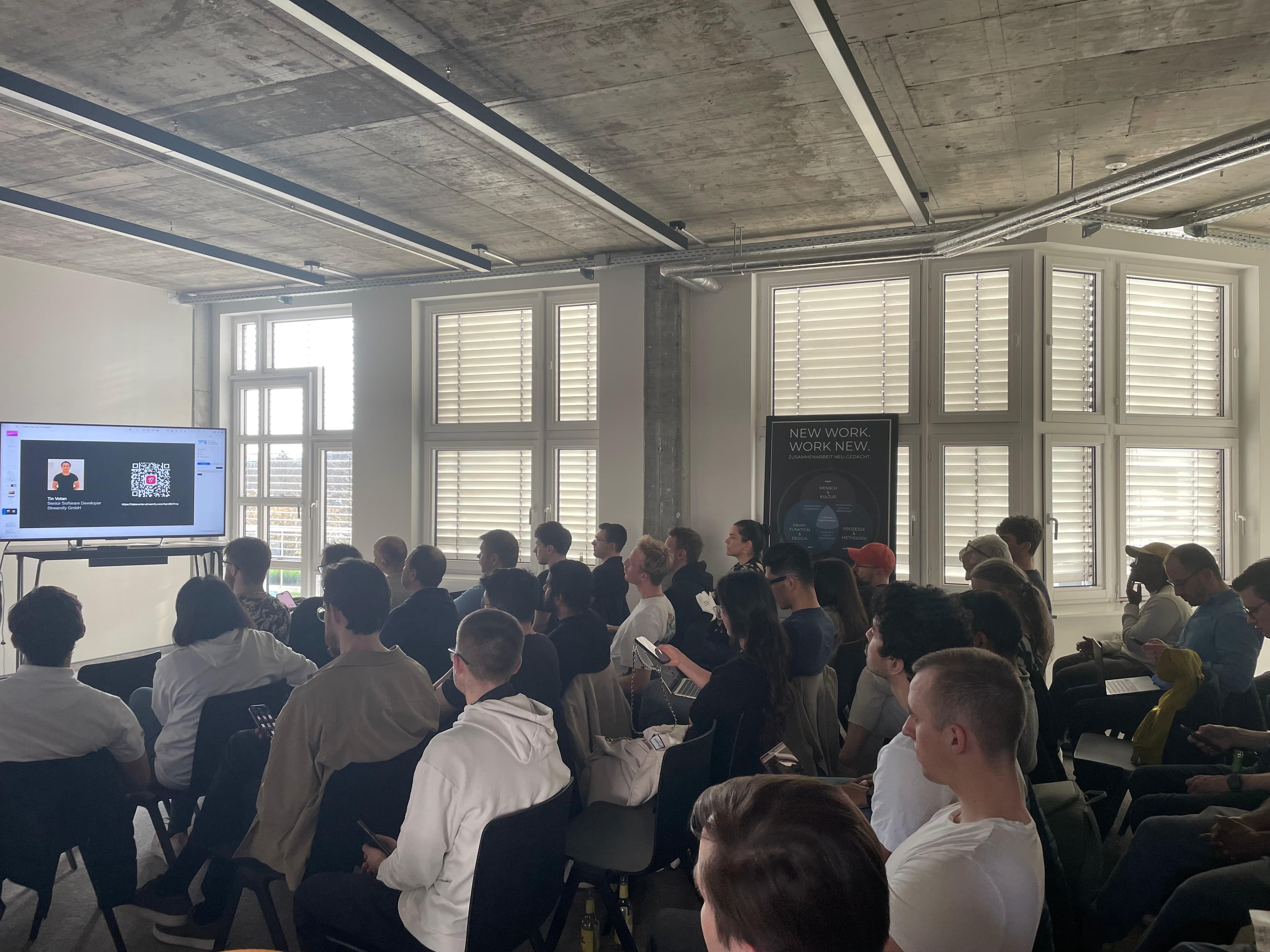 Stuttgarts erstes Claude Code Meetup: 50 Entwickler, 3 Talks, ein Abend